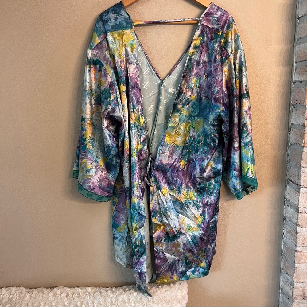 YITTY Satin‎ Mini Robe - Picture 2 of 6